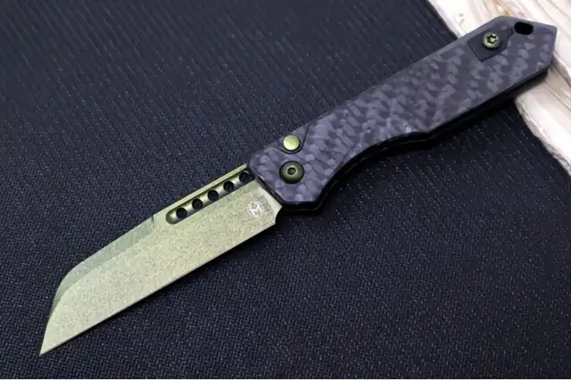 Heretic Jinn - Auto, Metallic Green, MagnaCut, Carbon Fiber