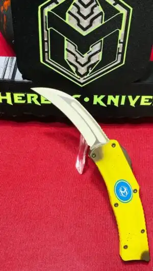 Heretic ROC Stabnana- Freshly Peeled Magnacut - Cerakote Banana Handles - Curved OTF - H060-FP-NANA