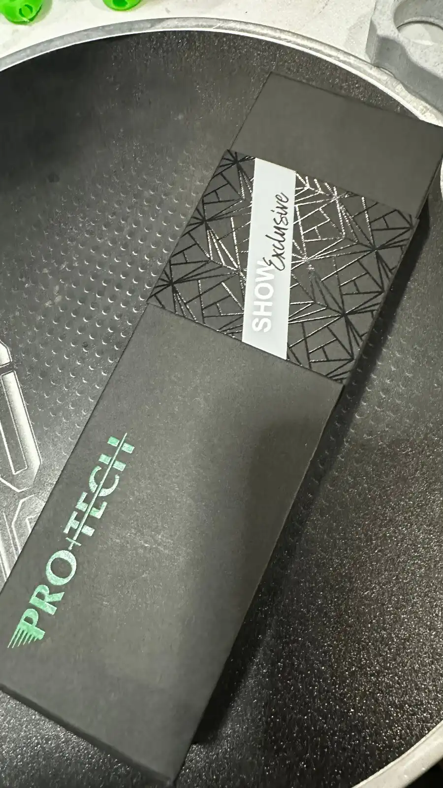 Pro-Tech Vero Synapse - Green, Blade West Exclusive, #88/100, MagnaMax - Image 2