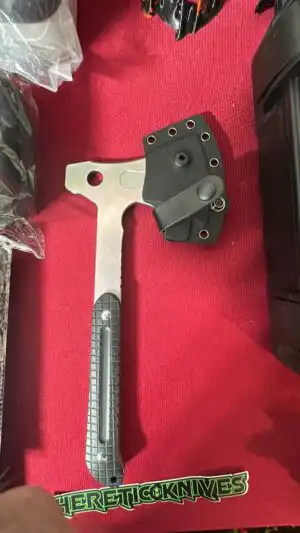 Artisan Cutlery Nebulax - Fixeed hatchet
